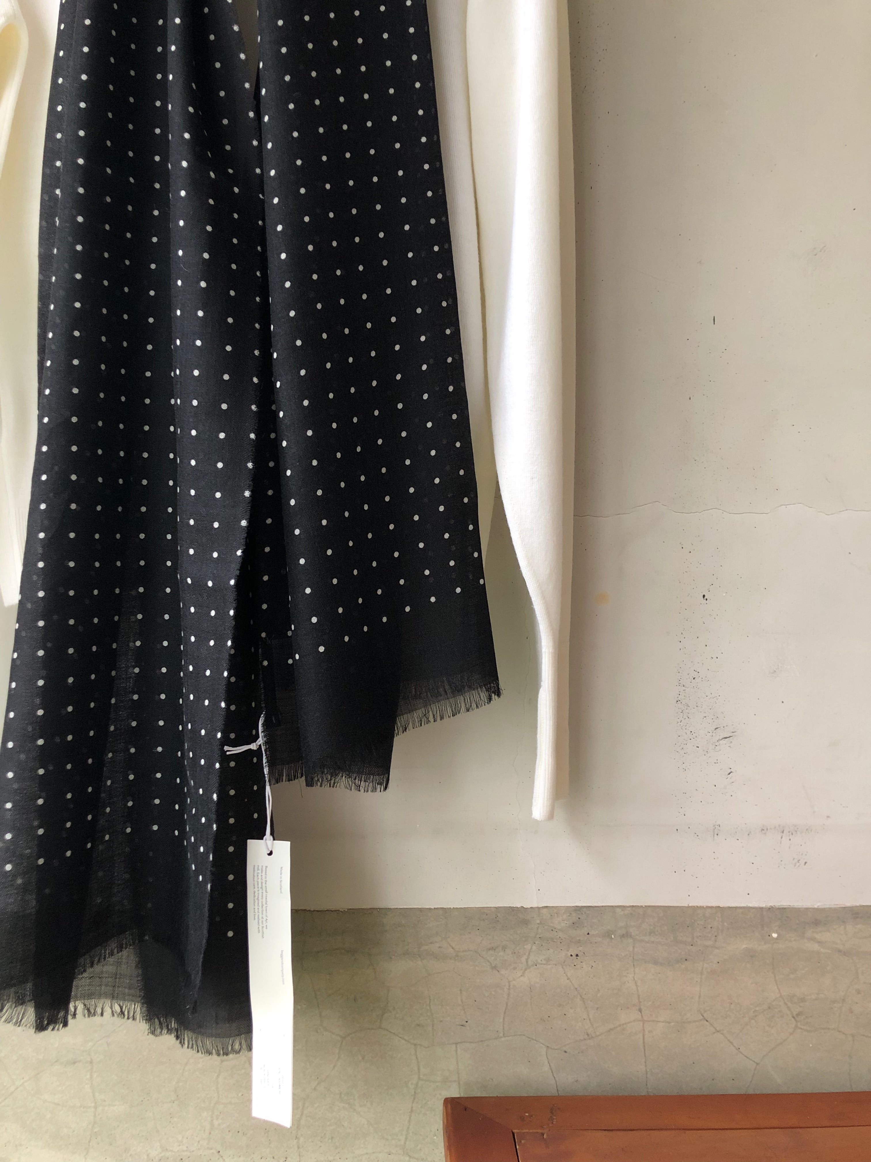 BEGG × 焼き払い CO ベグ アンド コー Wispy ウィスピー カシミア100% 