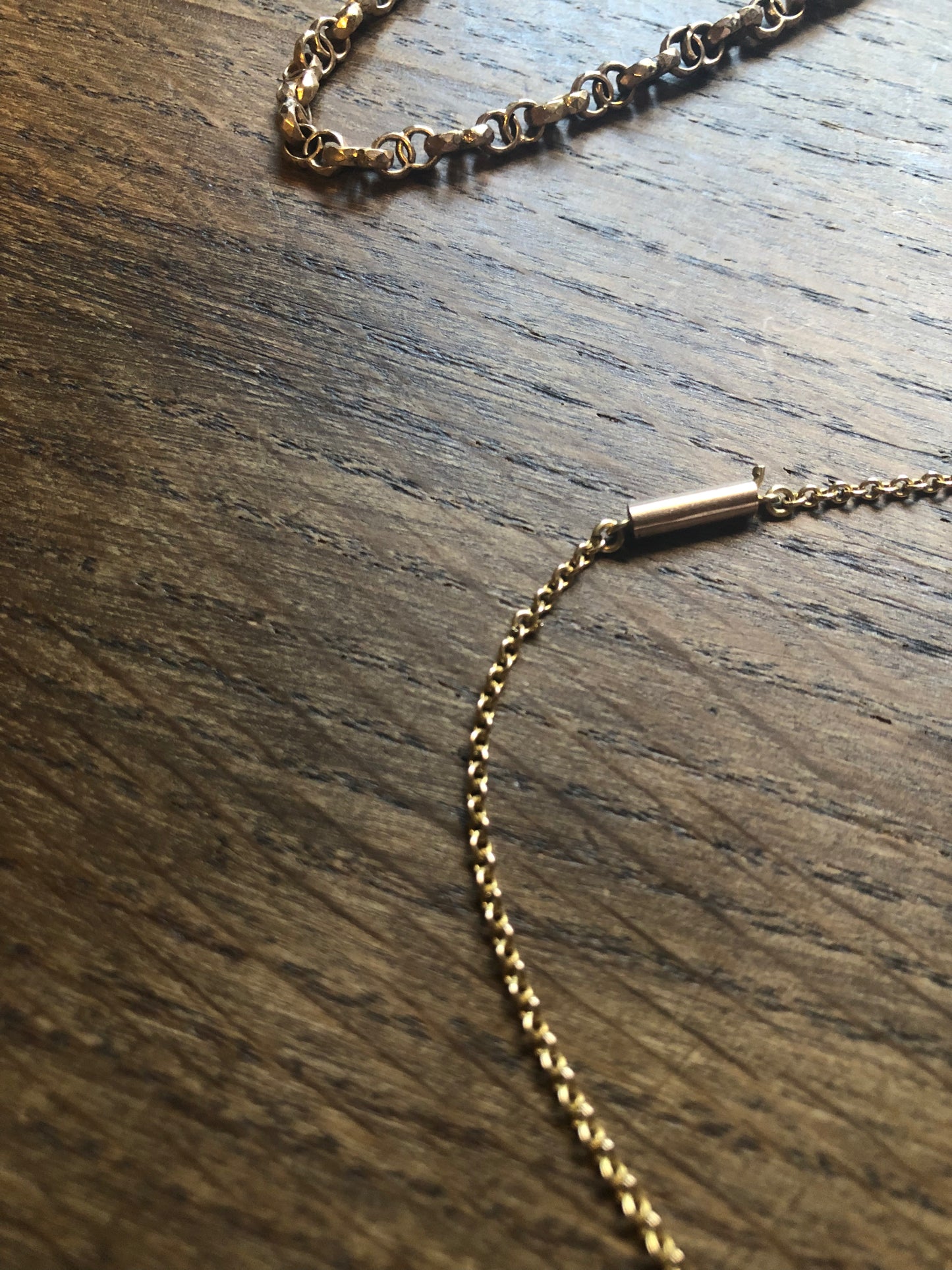 Vintage spinner charm 'HAPPY BIRTHDAY' with antique chain