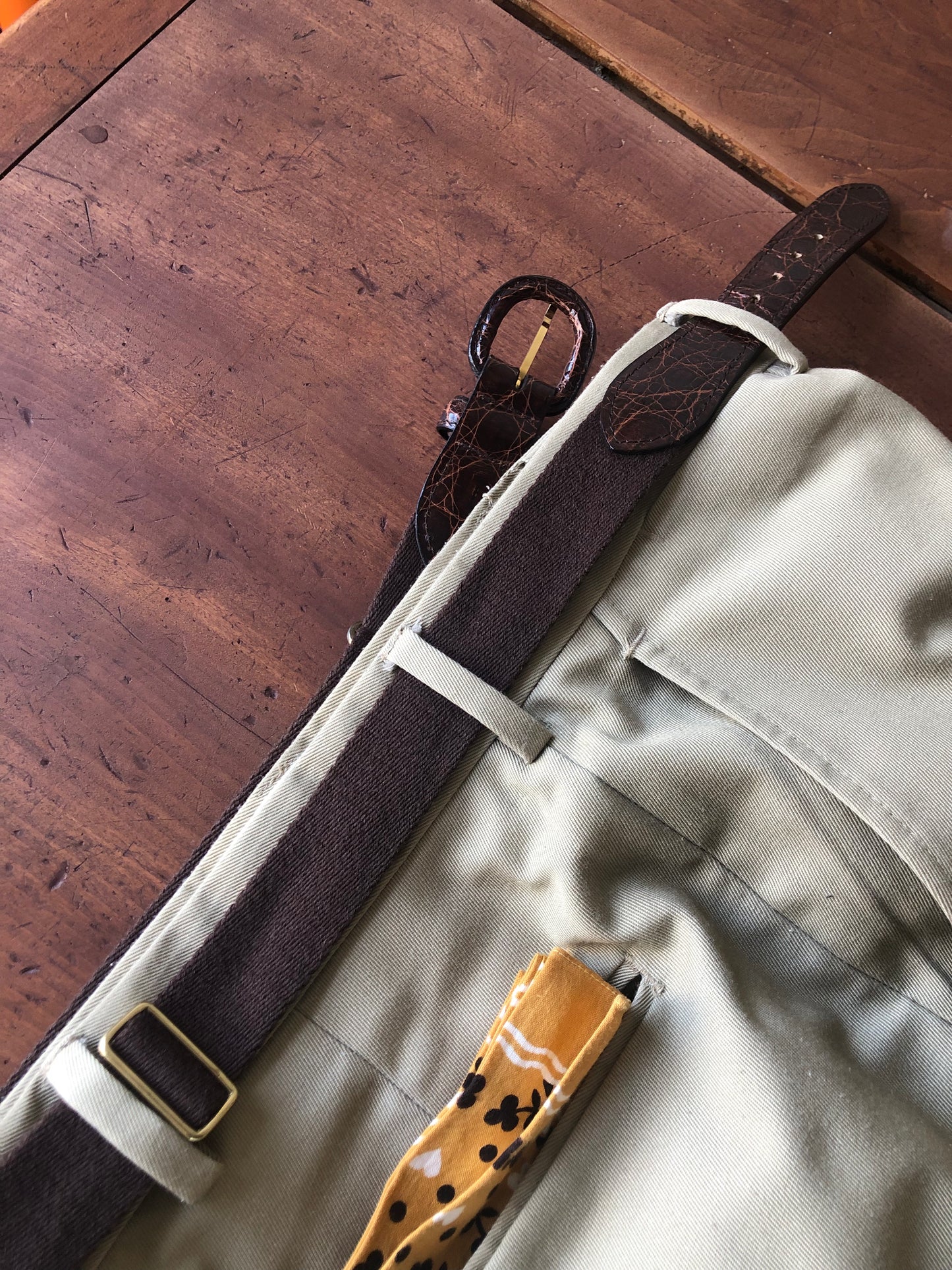 Crocodile × Cloth belt with adjuster