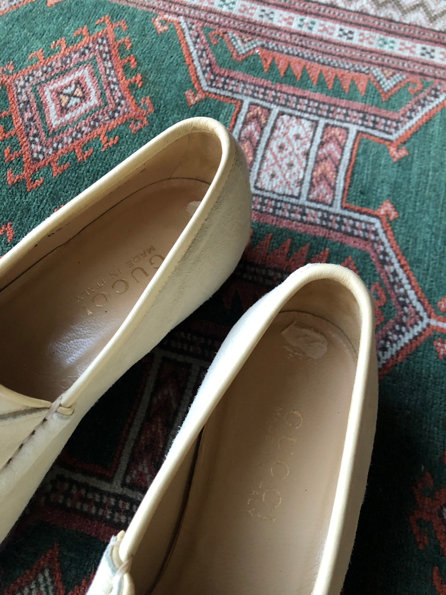 GUCCI Bit loafer / beige suede
