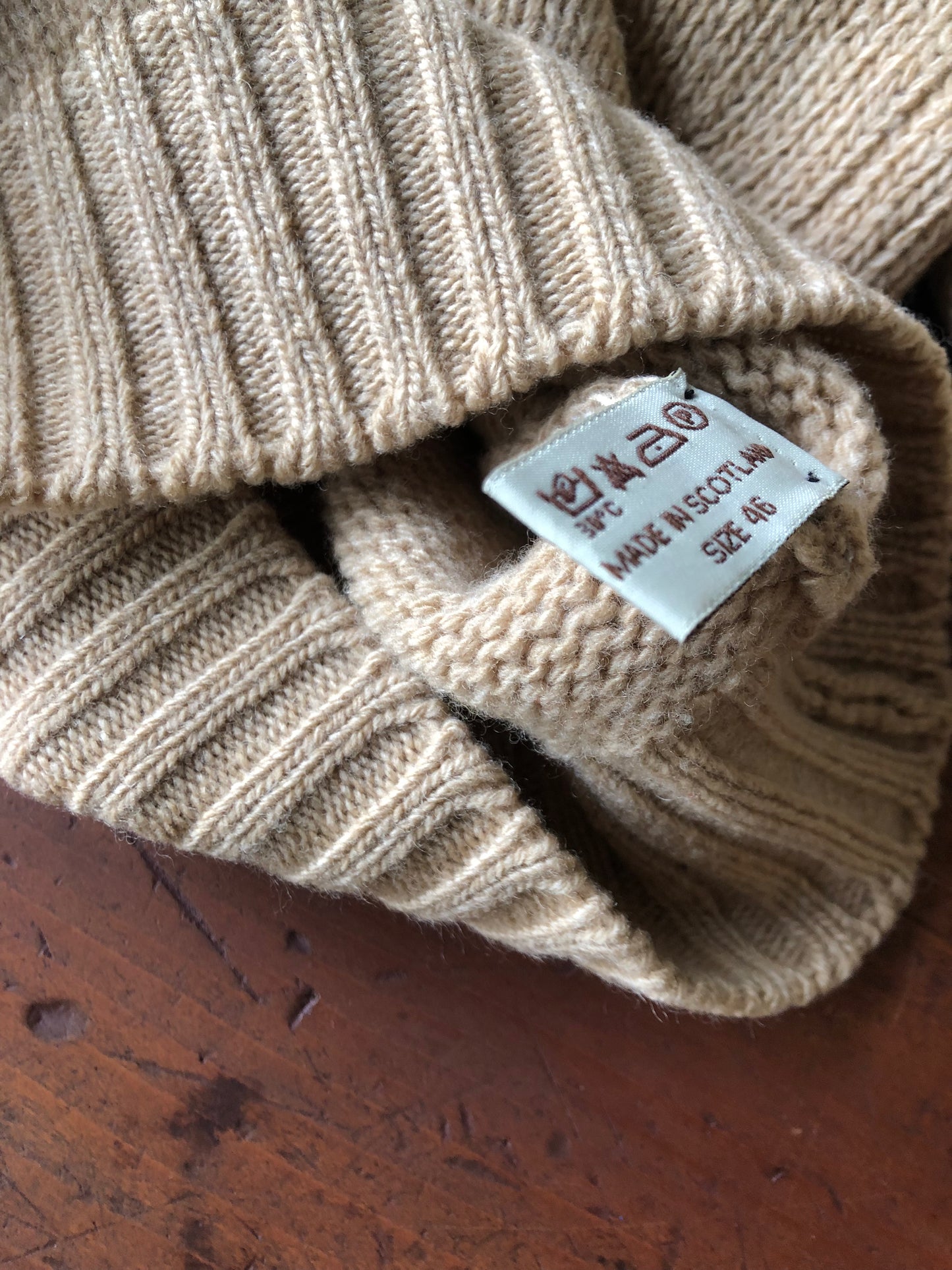 Attolini geelong lambs wool chawl col.jumper