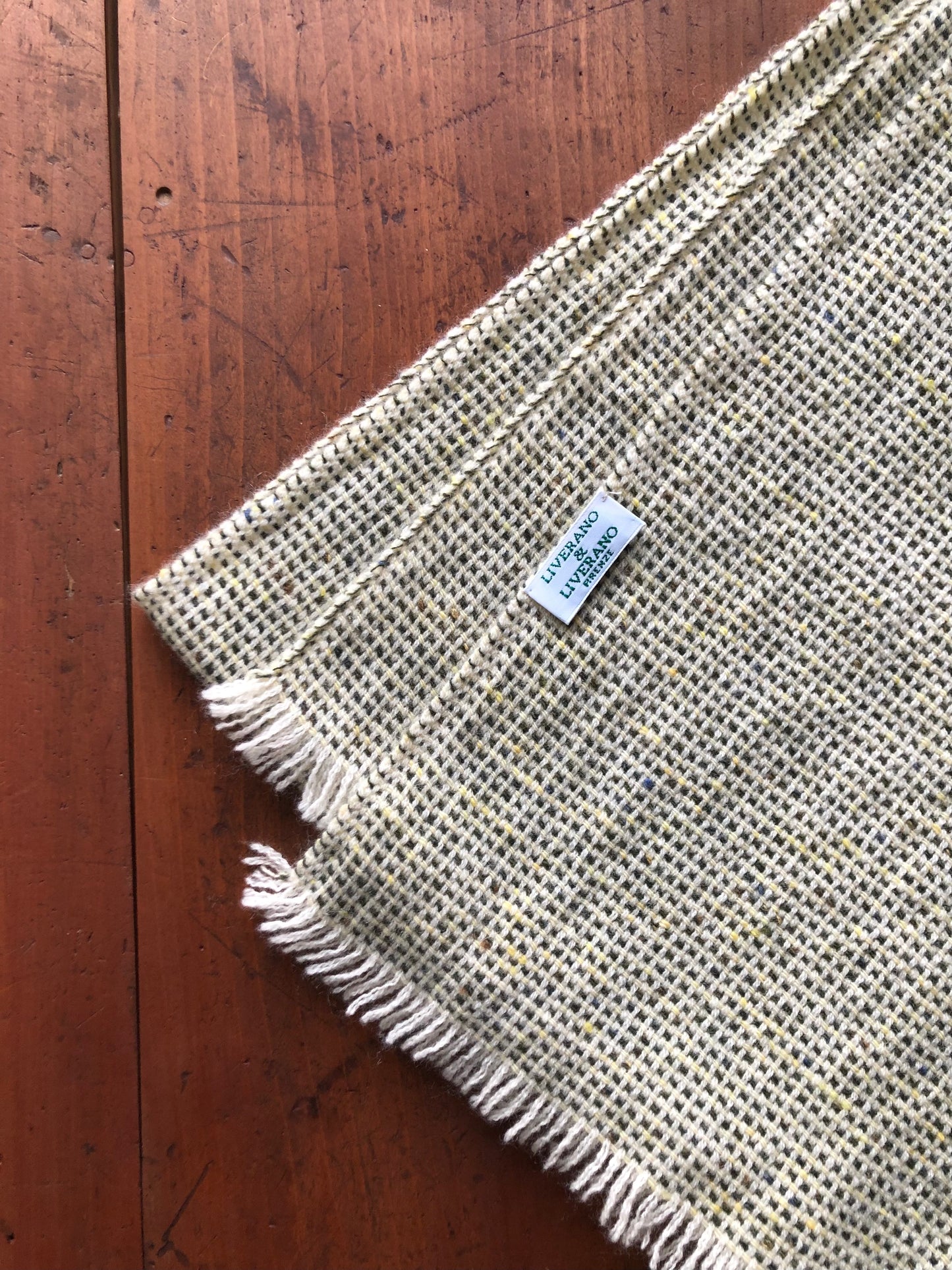 L&L cashmere scarf