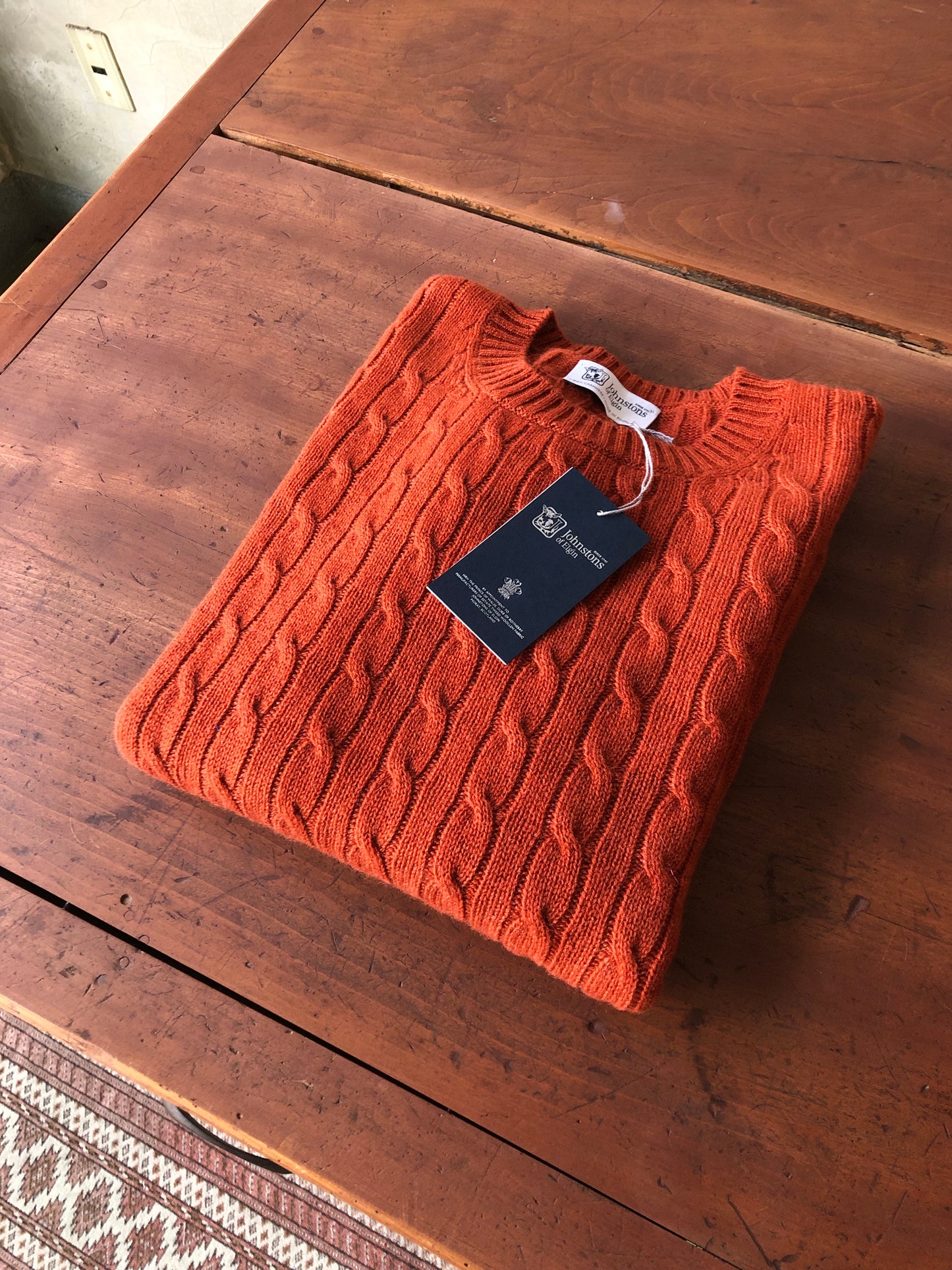 Johnstons 4ply cashmere cable crew