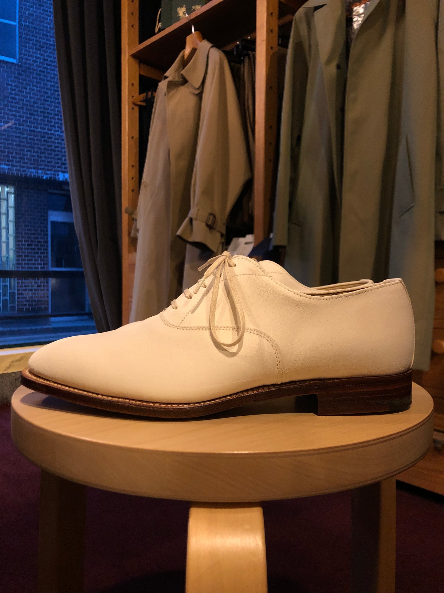 Alfred Sergent white bucks plain-toe