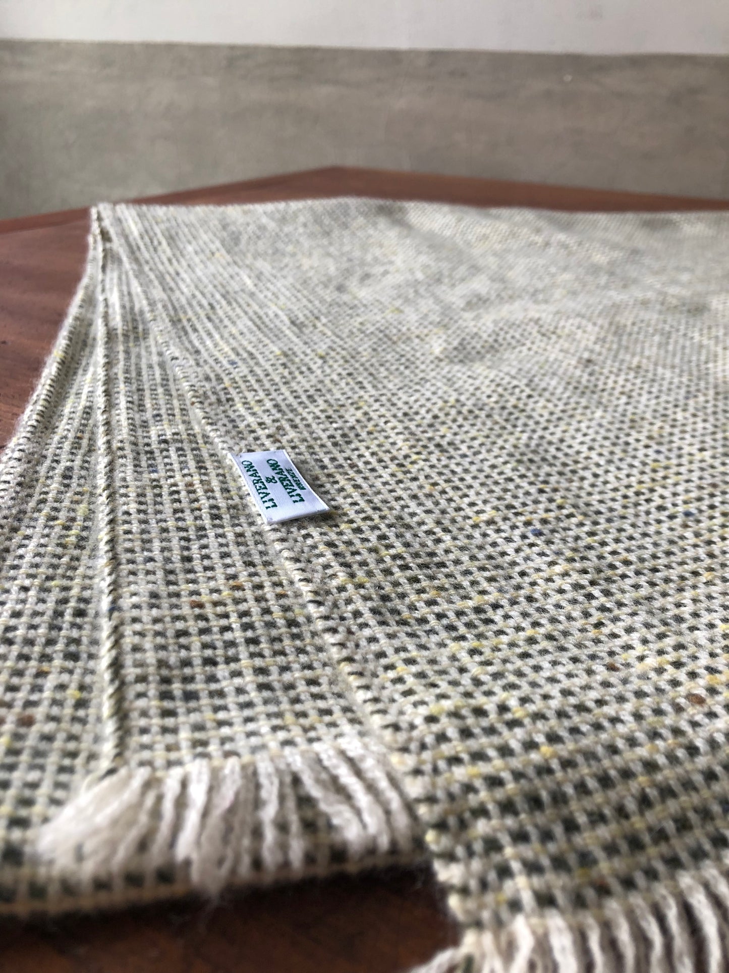 L&L cashmere scarf
