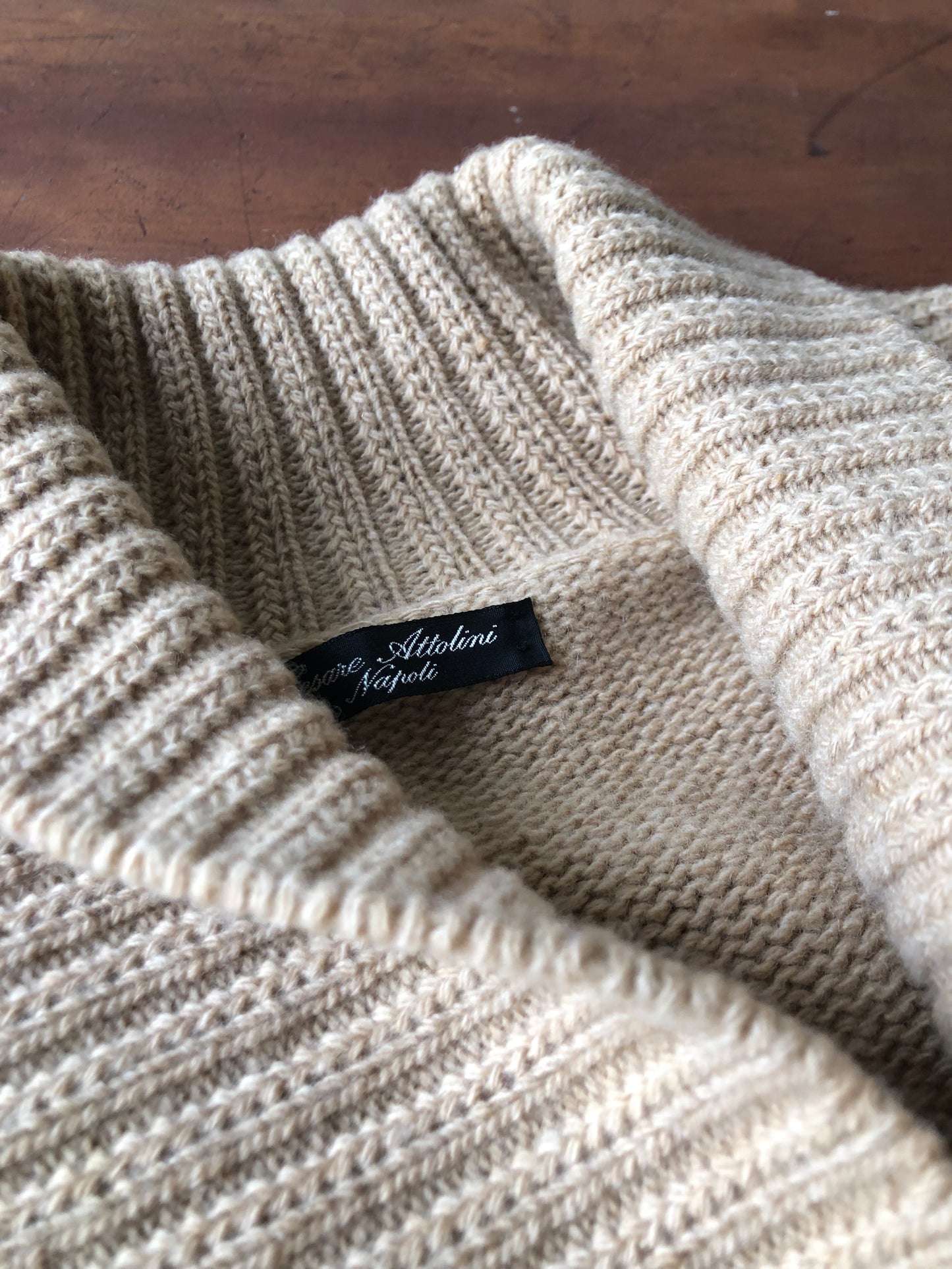 Attolini geelong lambs wool chawl col.jumper