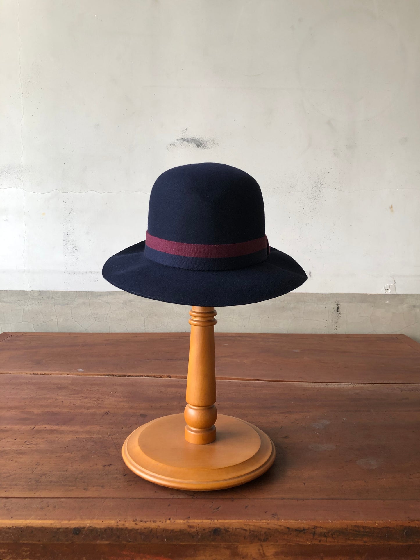 Lock rollable felt hat for lady